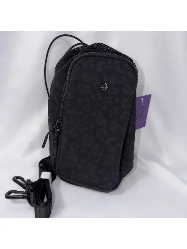 Iris & Rainbow “Sip Bag” Black Panther Print 40oz Tumbler Sling Bag NWT - Image 2