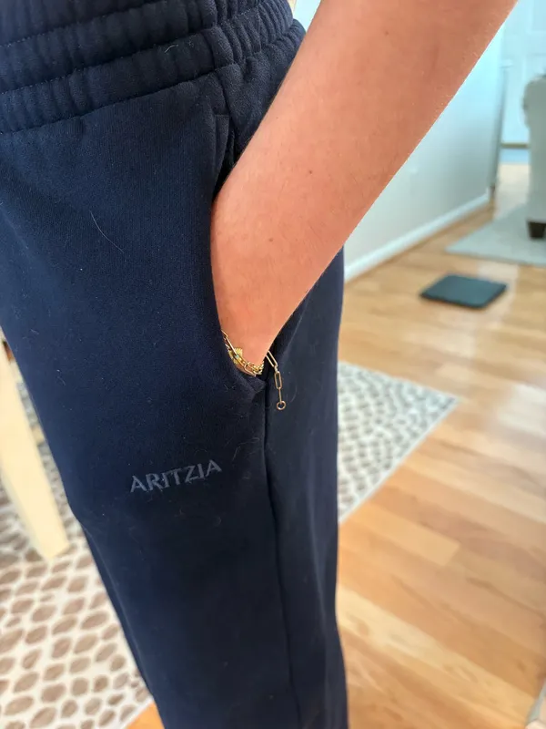 Aritzia Boyfriend Sweatpants Tall - Image 4
