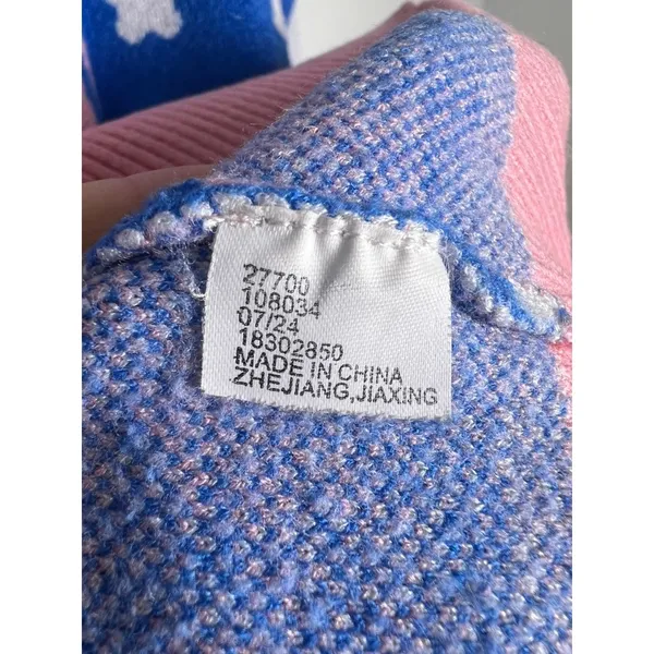 BoxLunch Kirby Nintendo Blue Pink Star Cloud Knit Sweater Women's XS Video Game - Image 4