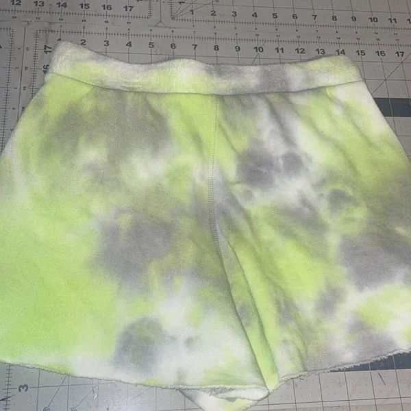 NEW Free People Boho Green, Gray & White Tye Dye Kelly Terry Shorts - Image 3