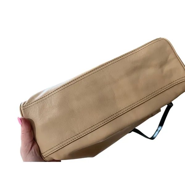 COLE HAAN‎ Leather Light Pale Beige Handbag Purse Satchel Chain - Image 4