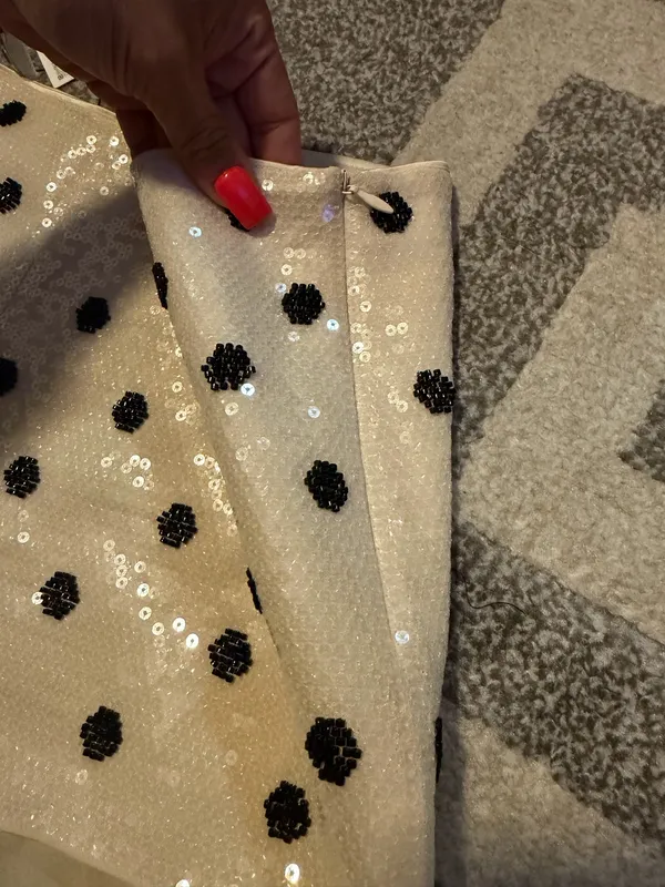 Zara Shorts  - Image 4
