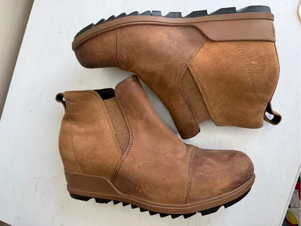 Sorel Evie Pull On Boots, size 8.5 - Image 9
