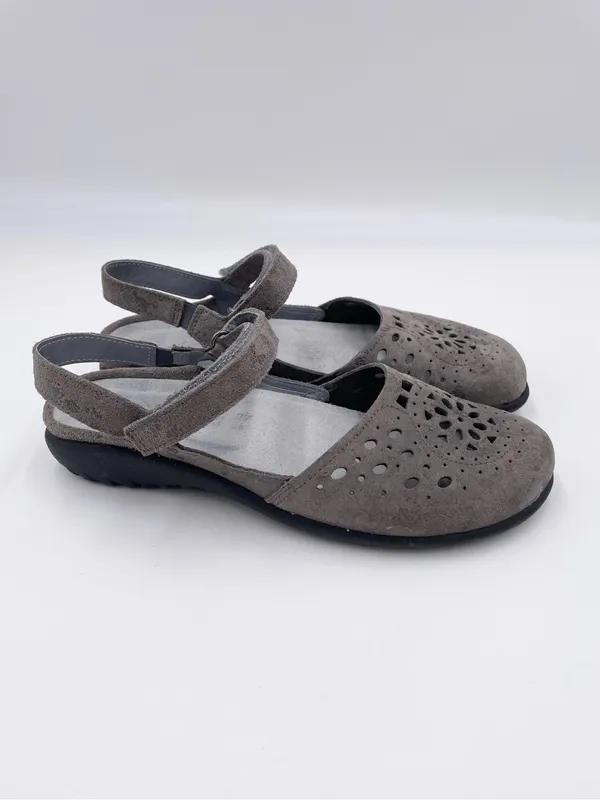 Naot Arataki Perforated Leather Slingback Mary Jane Flat Size 37 / 6 Grey Marble - Image 4
