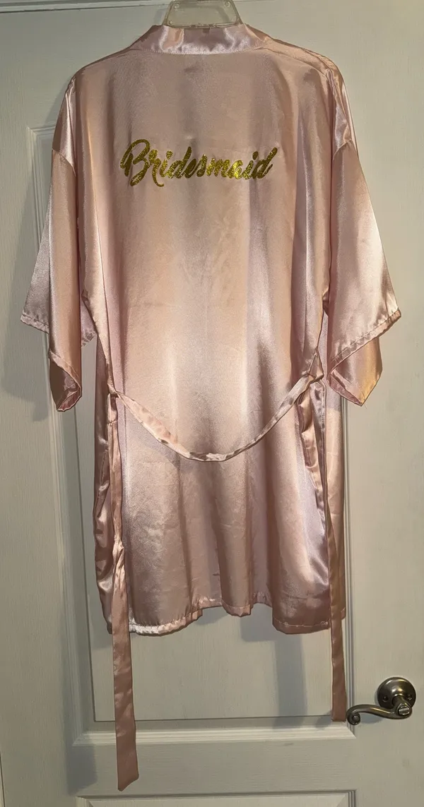 Pink silky robe with tie waist and bridesmaid in gold glitter on back - Image 2