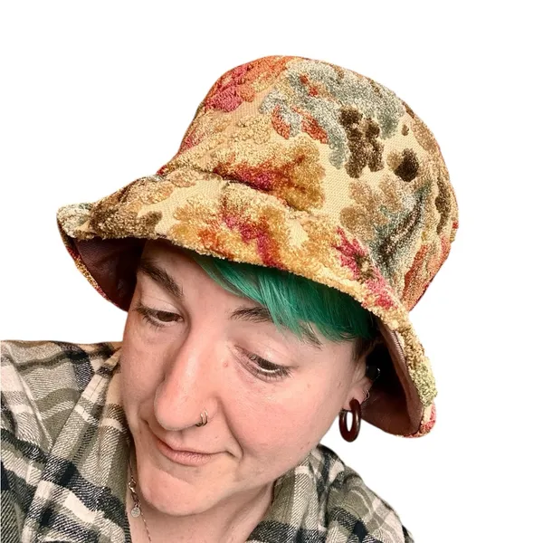Vintage Handmade 60s Chenille Carpet Floral Tapestry Hat Go-Go Grunge Bucket EUC - Image 2