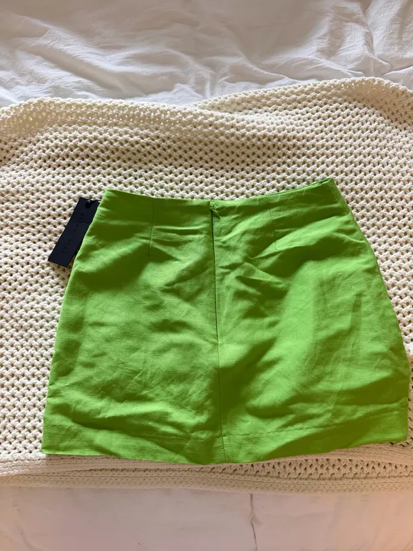 Brand new green mini skirt  - Image 2