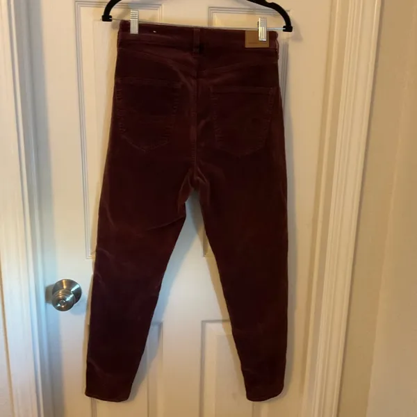 American Eagle Burgundy skinny corduroy pants size 6 - Image 7
