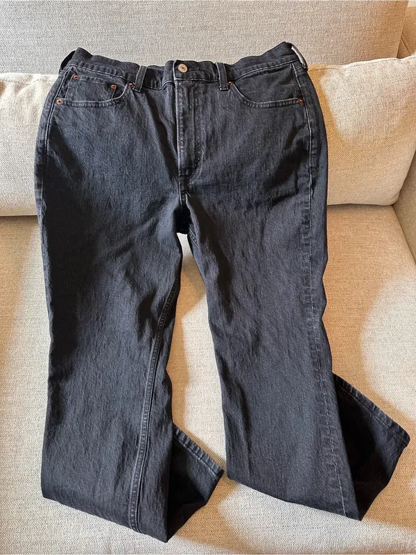 Abercrombie & Fitch High Rise Black Jeans Size 31 Short Straight - Image 4
