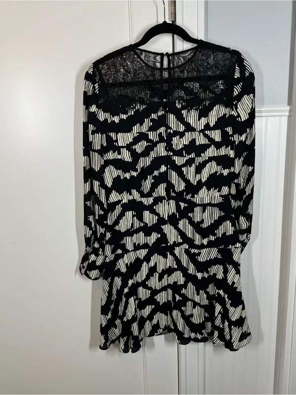 REISS Miya Ruched Long Sleeve Printed Mini Dress Size 6 black and white classy‎ - Image 7