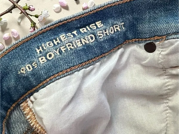 American Eagle Highest Rise 90’s Boyfriend distressed Jeans Shorts - Image 11