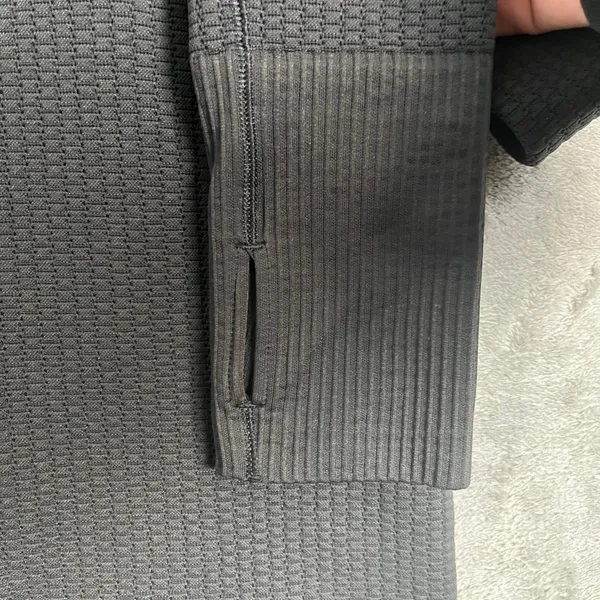Lululemon Rest Less Pullover‎ Black Textured Size 4 - Image 5