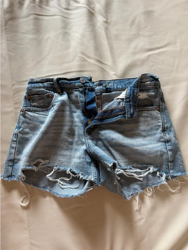 American Eagle Shorts - Image 3