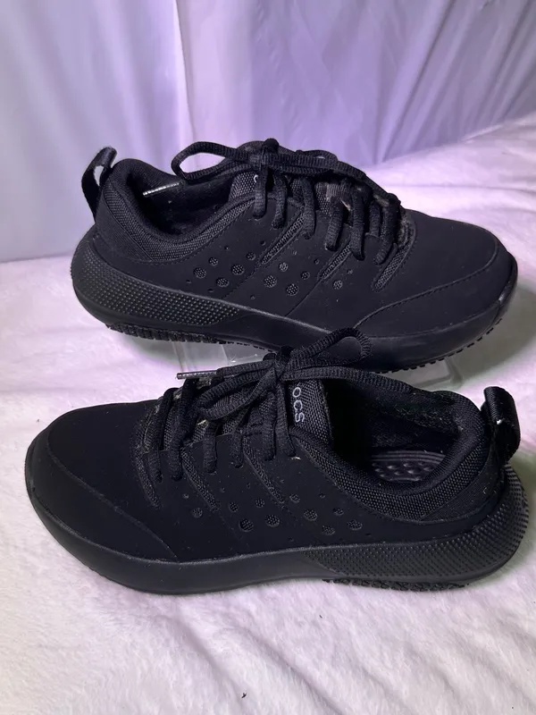 CROCS Men's All-Black Lace-Up Sneaker - Image 2