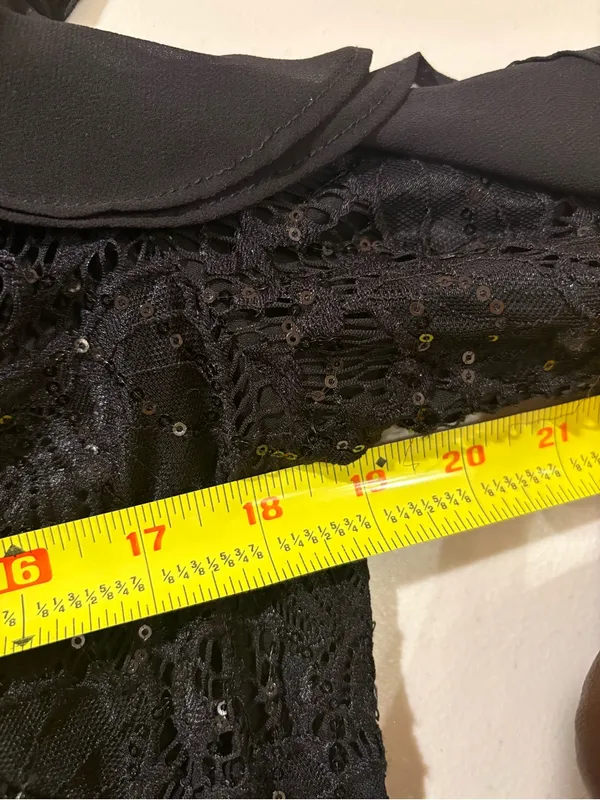 LRL Black Sequin Lace Cold Shoulder Ruffle Dress Size 10 / M (No Tag) - Image 6