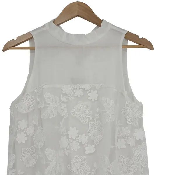 Robbie Bee Signature White Floral Lace Shift Dress Size Medium Bow Back‎ - Image 9