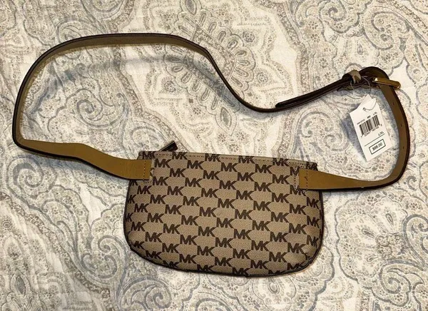Michael Kors belt bag - Image 5