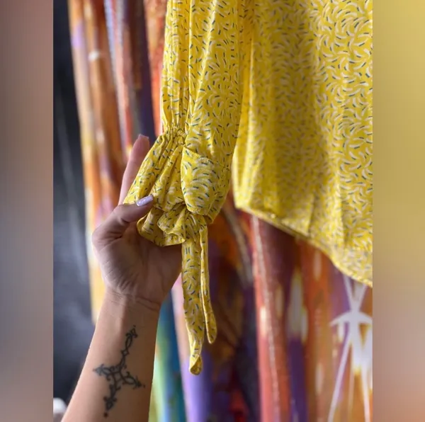 Maeve Yellow Collared Button-Down Tie Cuff Long Sleeve Blouse✨ - Image 6