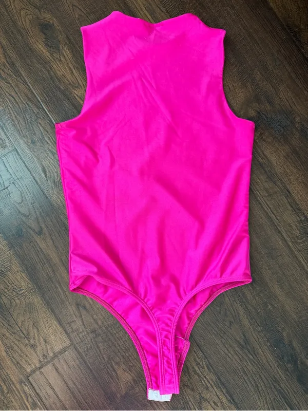 ASOS DESIGN disco racer bodysuit in hot pink - Image 4