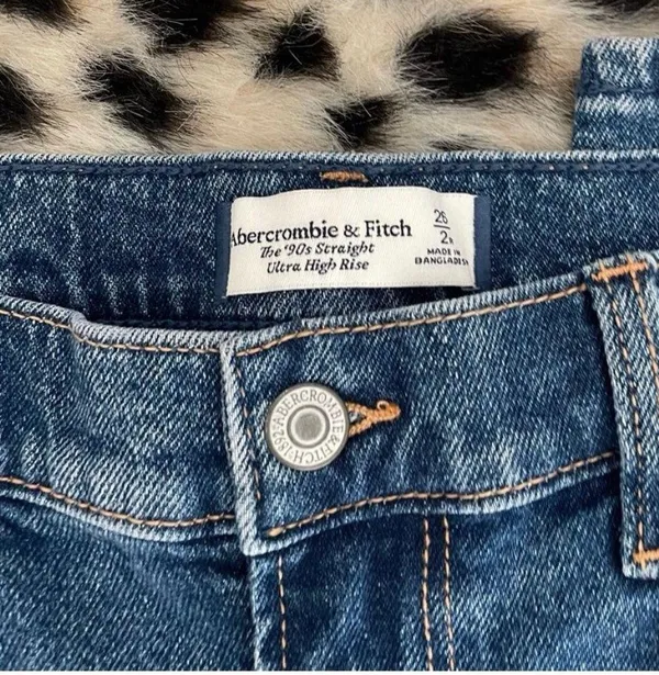 Abercrombie Dark Wash The 90s Straight Ultra High Rise Jeans - Image 2