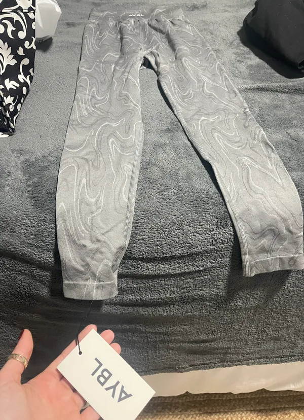 AYBL Seamless Leggings - Image 3