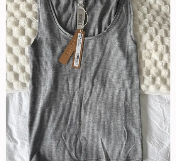 SKIMS Heather Grey Tank Top XS - Image 5