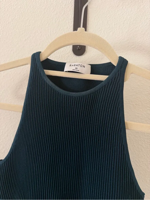 Artizia Babaton Stefano Ribbed Sculpt Tank in Herbage Green - Image 3