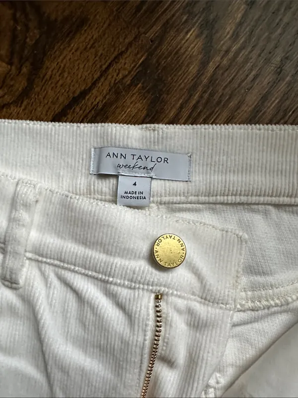 Ann Taylor The Weekend Corduroy Wide-Leg High-Rise Pants - Image 4