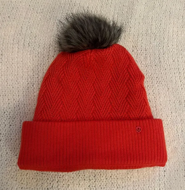 Lululemon Sherpa Weave Pom Beanie - Image 5