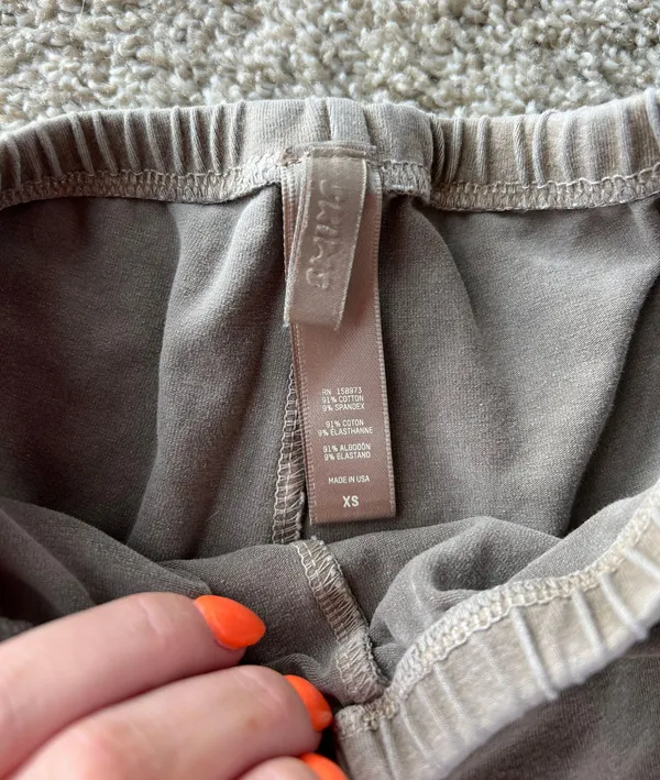 SKIMS Biker Shorts - Image 3