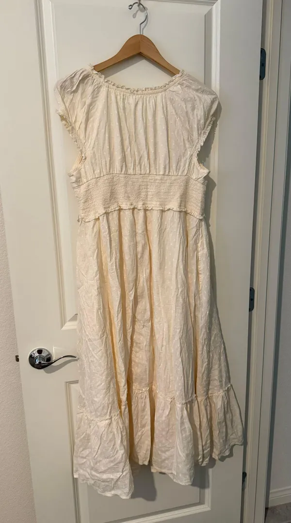 Old Navy Perfect White Midi/Maxi Cottage Core Dress - Image 2