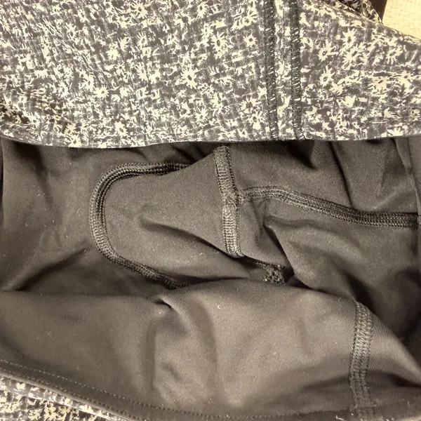 Lululemon Pace Rival Skirt Black White Pixelated Print Athletic Skort Size 6 - Image 5