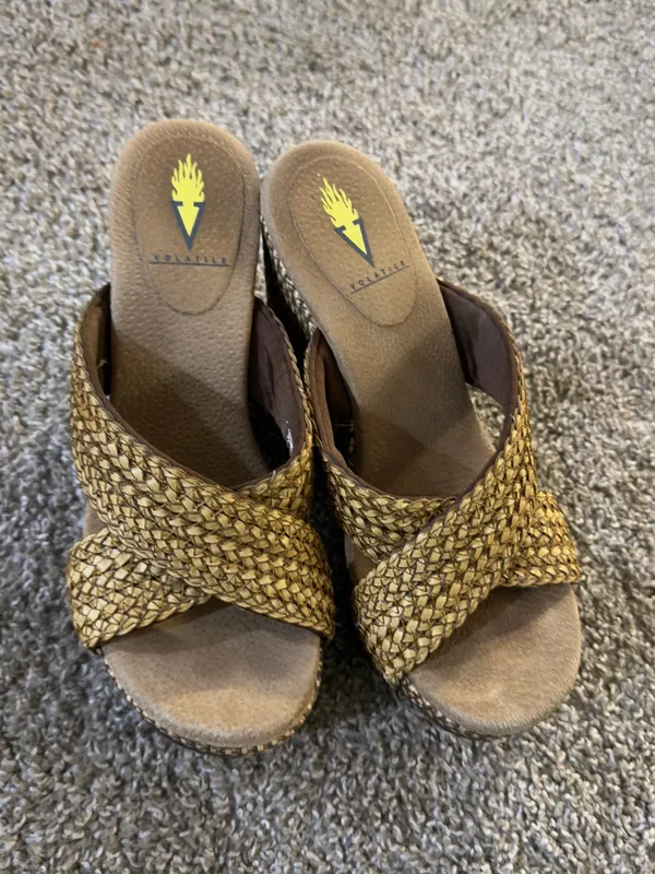 Volatile Woven Tan/Brown Platform Wedge Sandals Tan Size 7 - Image 4