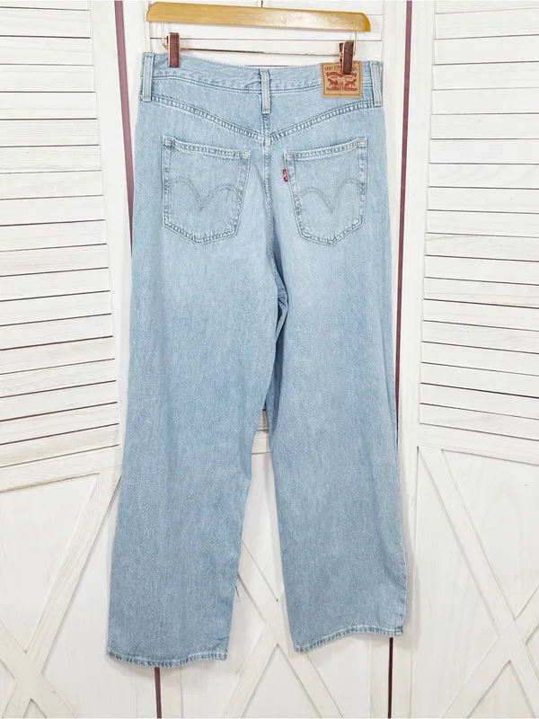 Levi’s High Waist‎ Straight Leg Jeans Light Blue Women Size 29 - Image 3
