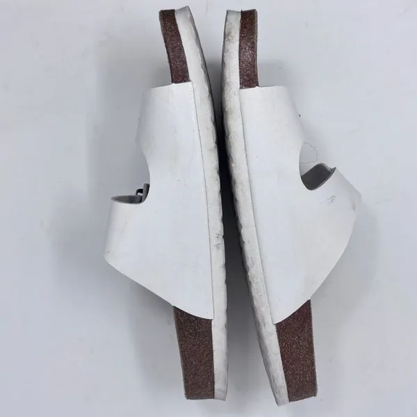 Cushionaire Lane White Leather Sandals - Size 10M - Gently Used, with Box - Image 6