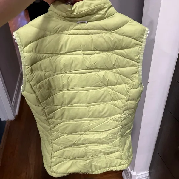 Eddie Bauer Puffer Vest green‎ women’s small - Image 3