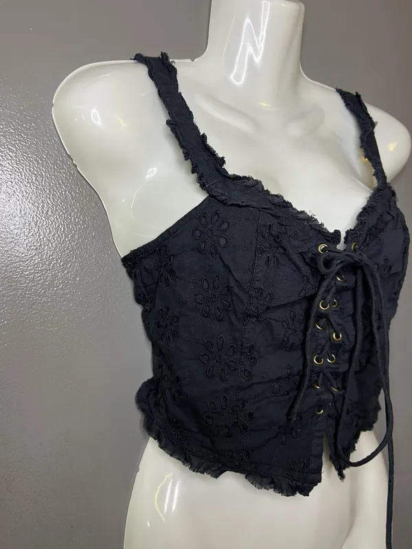 Urban Outfitters Tank Top Womens Small Black Embroidered Floral Lace Up Cropped - Image 2