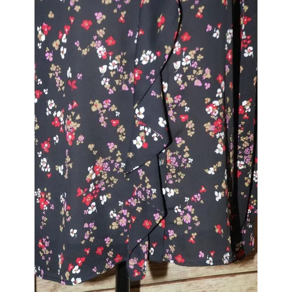 Ann Taylor Ladies Black Floral Long Sleeve Blouse Size S Button Up Ruffle Front - Image 4
