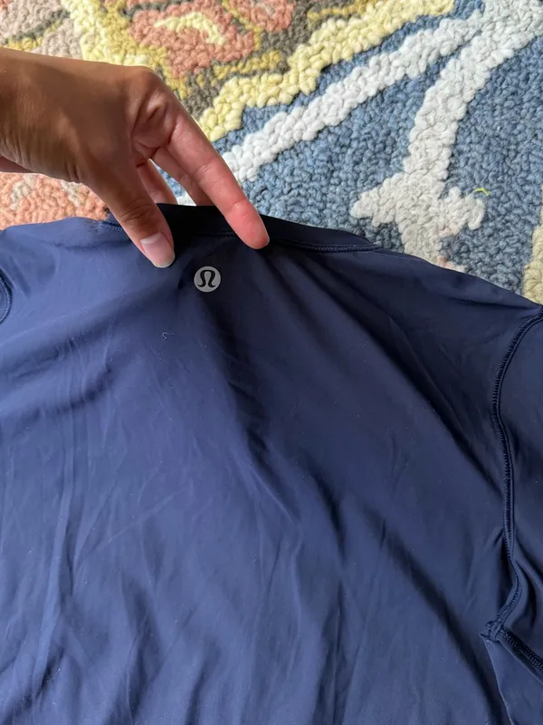 Lululemon Sole Training Long Sleeve Midnight Navy Size 2 Athletic Training - Image 9