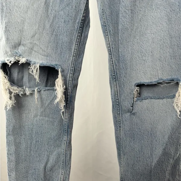 Abercrombie & Fitch Distressed The Dad High‎ Rise Jeans in Blue Size 27 - Image 4