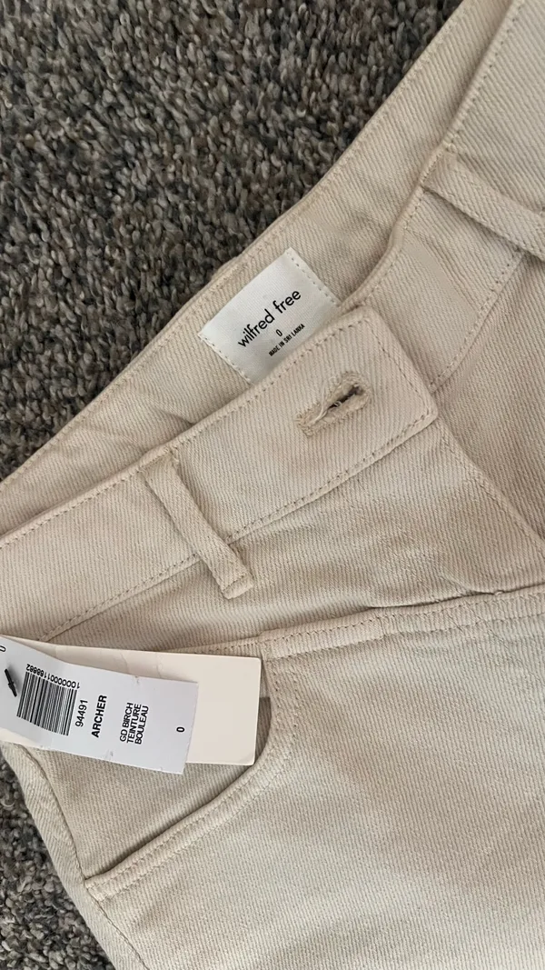 Aritzia Wilfred pants - Image 2