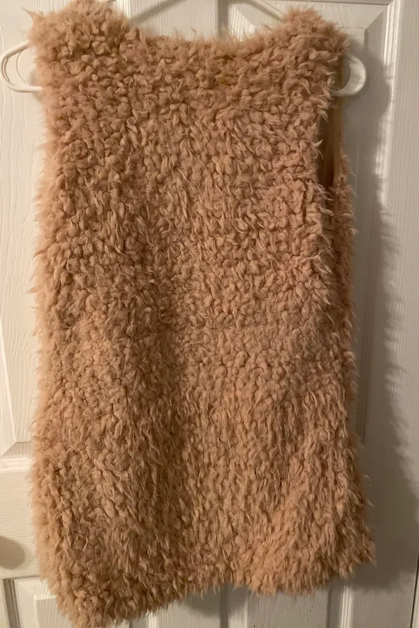 sleeveless fury vest Tan - Image 2