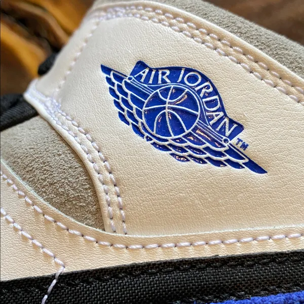 🆕 Nike Air Jordan 1 Royal Black Toe special edition - Image 8