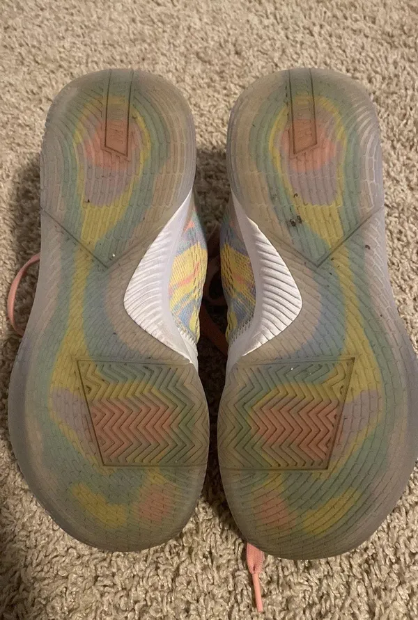 Moolah Volleyball Shoes Size 9 - Image 2