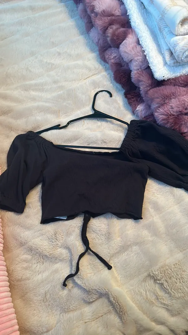 off the shoulder black top - Image 3