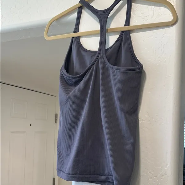 Athleta Women's Gray Tank Top - Image 2
