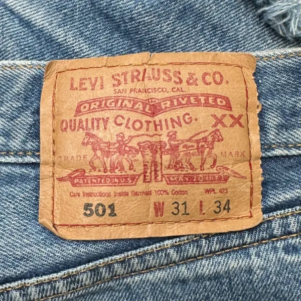 Levi's | W31 | 501 Button-Fly Medium Wash 2-Inch Inseam Cut-Off Jean Shorts - Image 4