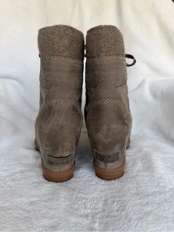 Sorel Women's Lexi Wedge Boots Khaki 7.5 - Image 4