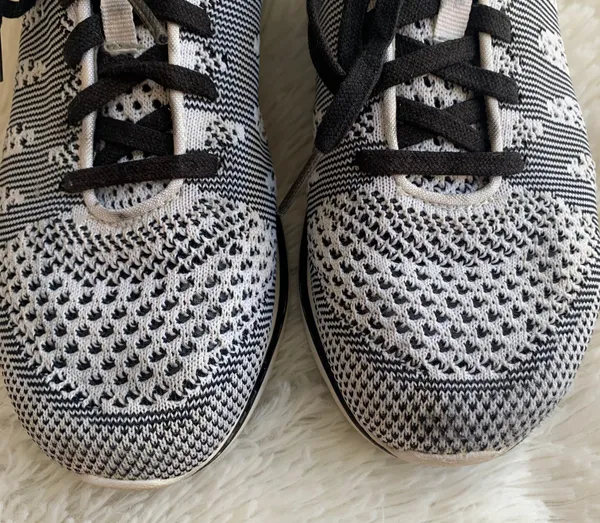 APL Techloom Pro Sneakers Size 7.5 - Image 2