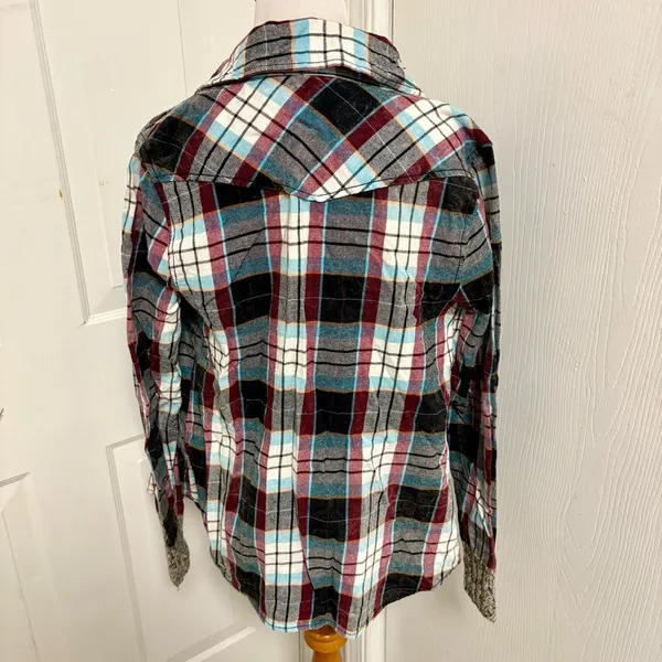 BKE Plaid Flannel Sweater Trim K3 - Image 5